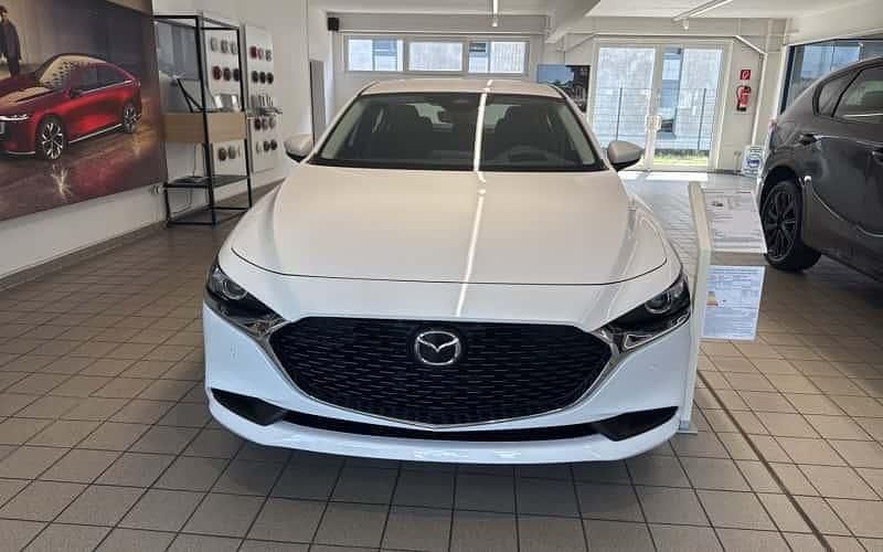 Weiß Neu 2025 Mazda 3 Center-Line Limousine | 26.550 € - Bild 1/4