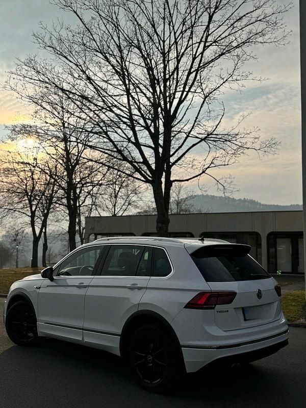 Gebraucht VW Tiguan R-line 150 PS (110 kW) 2016 Weiß SUV