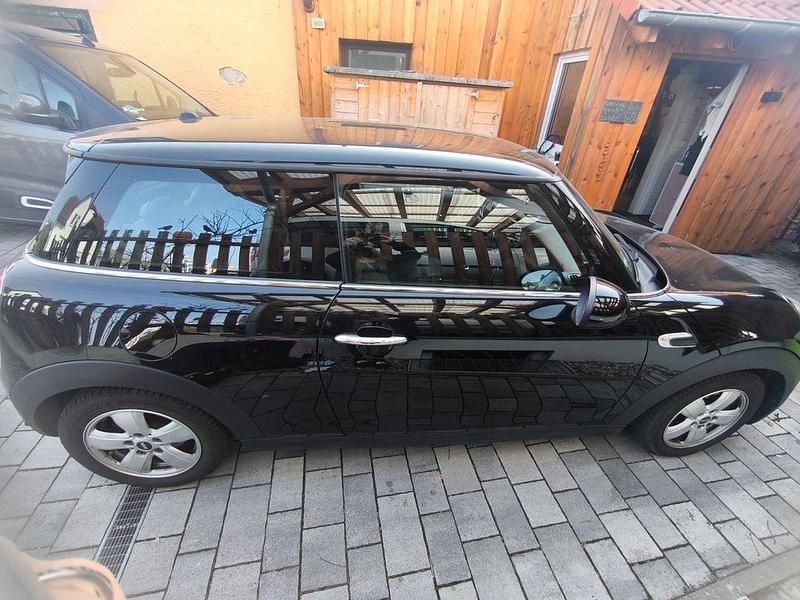 Gebraucht Mini Cooper 136 PS (100 kW) 2018 Schwarz Kleinwagen