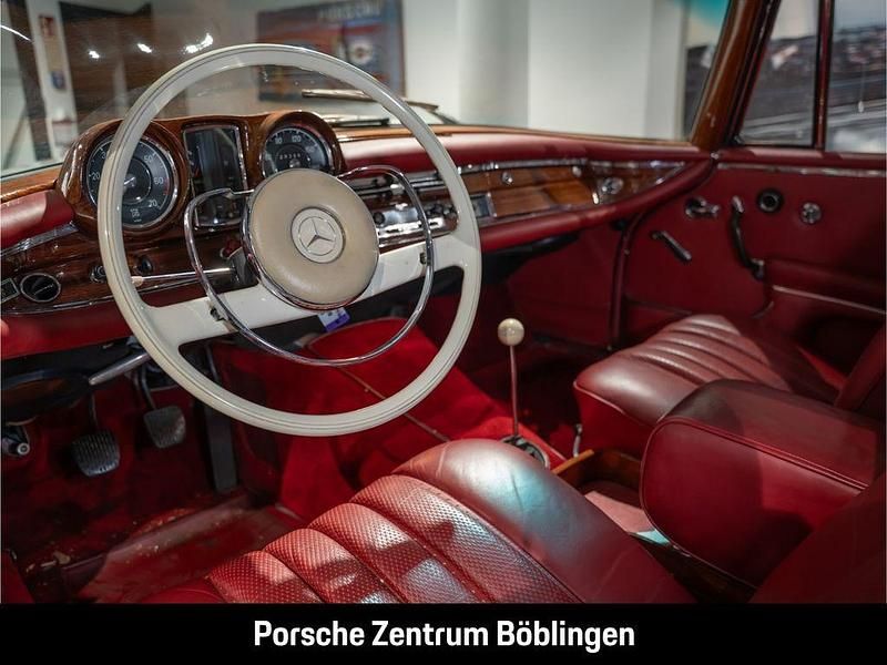 Gebraucht Mercedes W111 SE 120 PS (88 kW) 1965 Weiß Cabrio