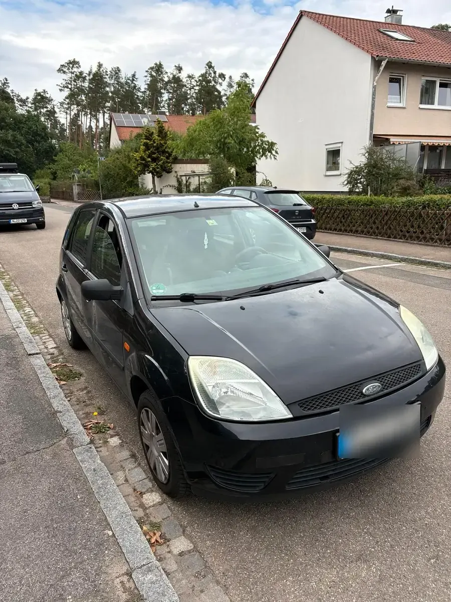 Gebraucht Ford Fiesta 60 PS (44 kW) 2005 Schwarz Kleinwagen
