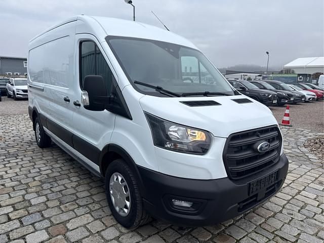 Gebraucht Ford Transit Trend 131 PS (96 kW) 2023 Frost weiß frost weiß Van