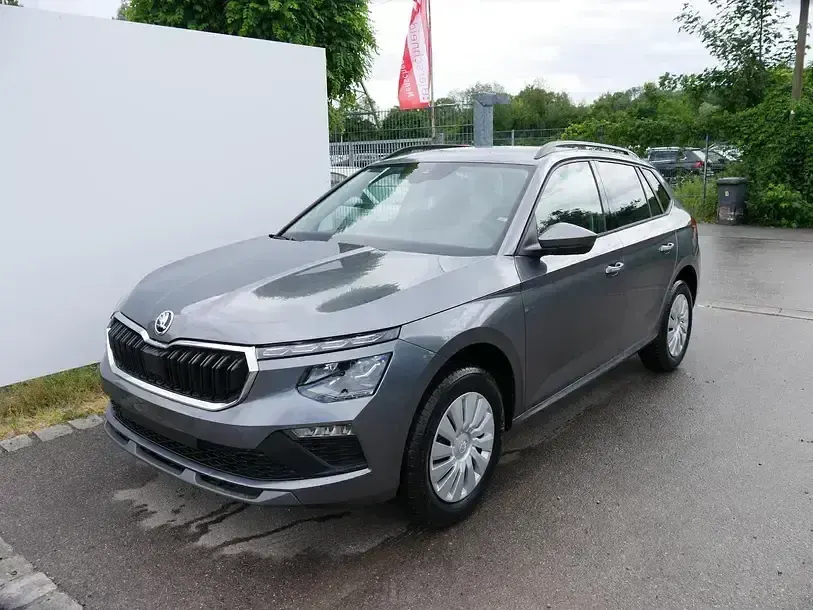 Neu Skoda Kamiq Selection 116 PS (85 kW) 2026 Graphite grau metallic SUV
