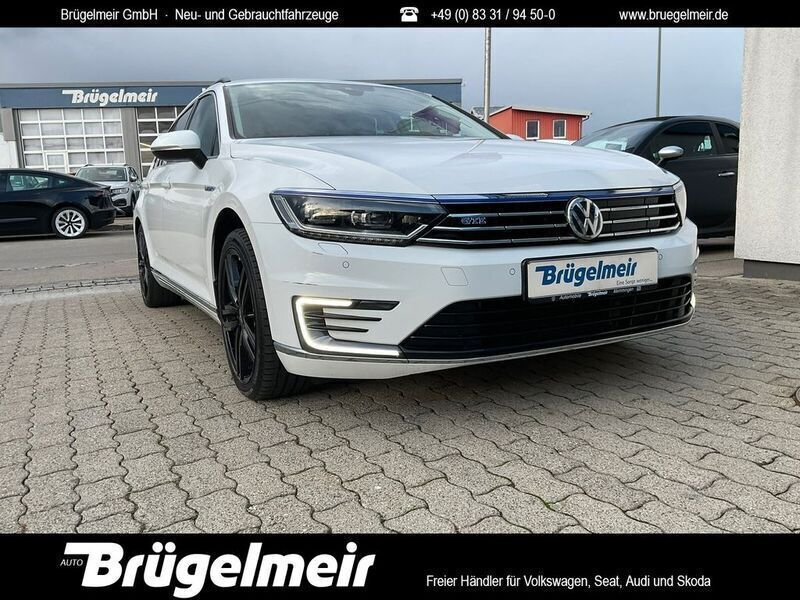Weiß Gebraucht 2018 VW Passat GTE Kombi | 18.890 € (Fairer Preis) - Bild 1/4