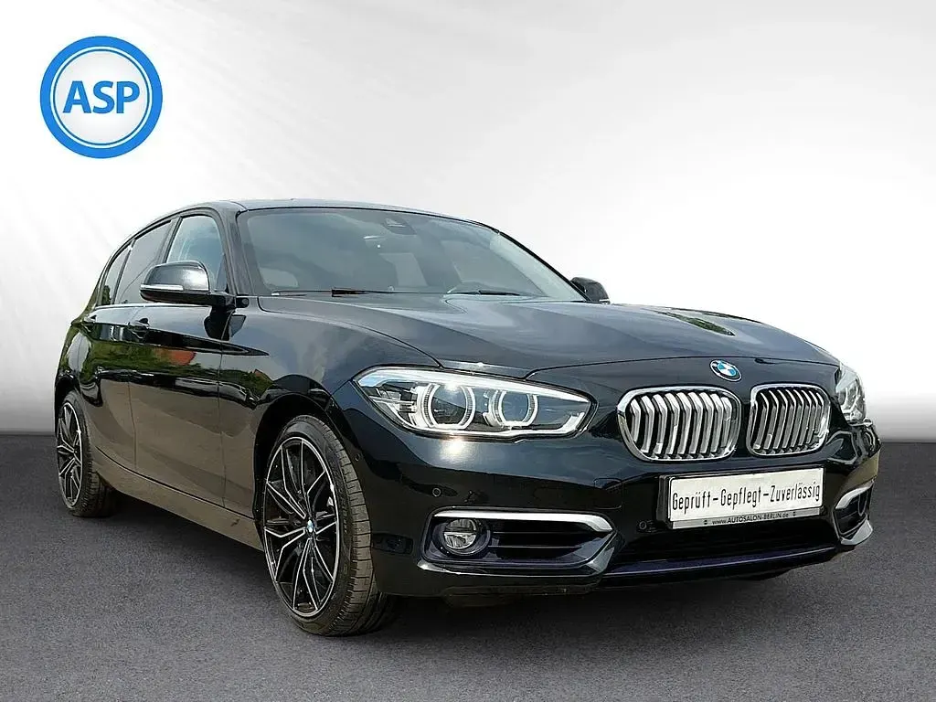 Gebraucht BMW 118 Urban Line 136 PS (100 kW) 2018 Schwarz (black sapphire metallic) Limousine