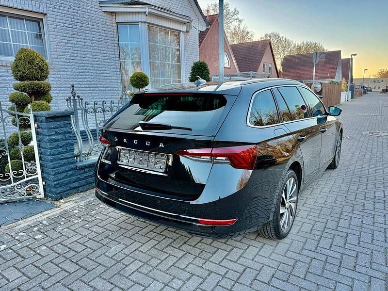 Gebraucht Skoda Octavia First Edition 150 PS (110 kW) 2020 Schwarz Kombi