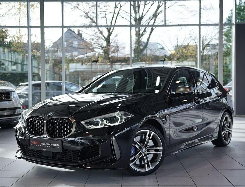 Schwarz Gebraucht 2020 BMW M135 Performance Kleinwagen | 34.990 € - Bild 1/3