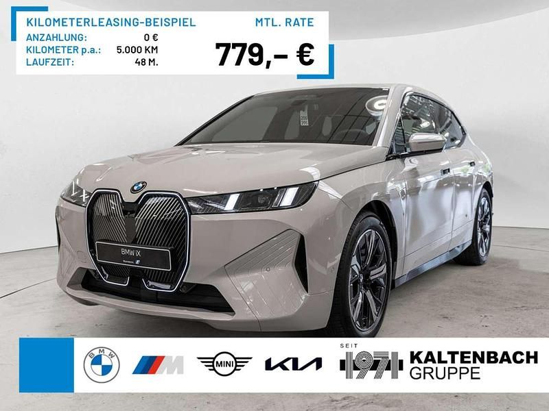 Gebraucht BMW iX 300 kW (408 PS) 2025 Grau SUV