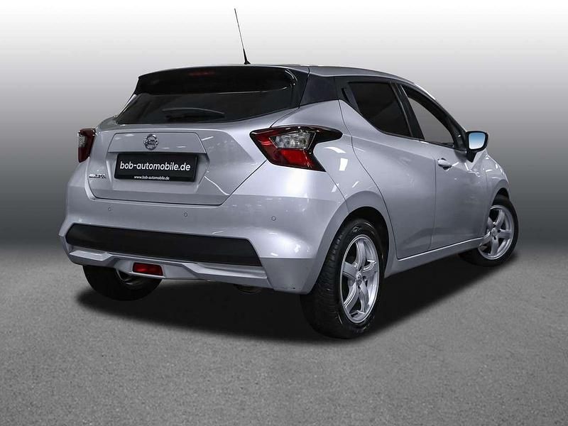 Gebraucht Nissan Micra 92 PS (67 kW) 2022 Silbergraumetallic Kleinwagen