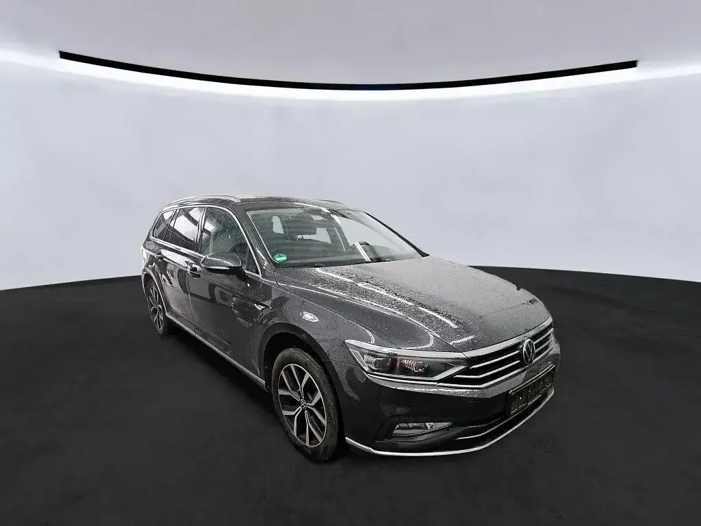 Gebraucht VW Passat Elegance 200 PS (147 kW) 2022 Mangangrau Kombi
