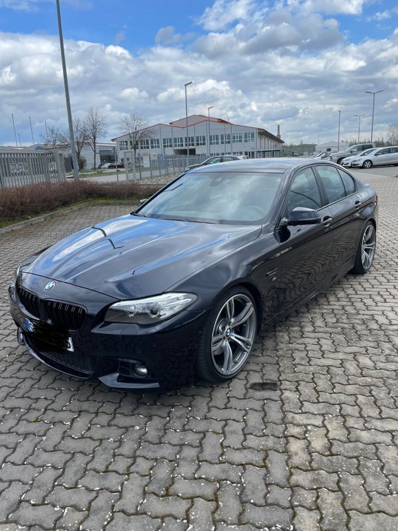 Schwarz Gebraucht 2015 BMW 535 M Sport Limousine | 17.900 € (Fairer Preis) - Bild 1/4