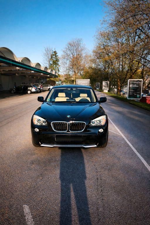 Gebraucht BMW X1 150 PS (110 kW) 2010 Schwarz SUV