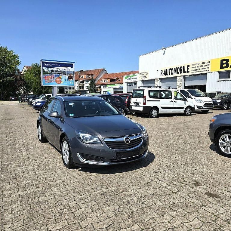 Grau Gebraucht 2015 Opel Insignia Limousine | 5.450 € (Superpreis) - Bild 1/4