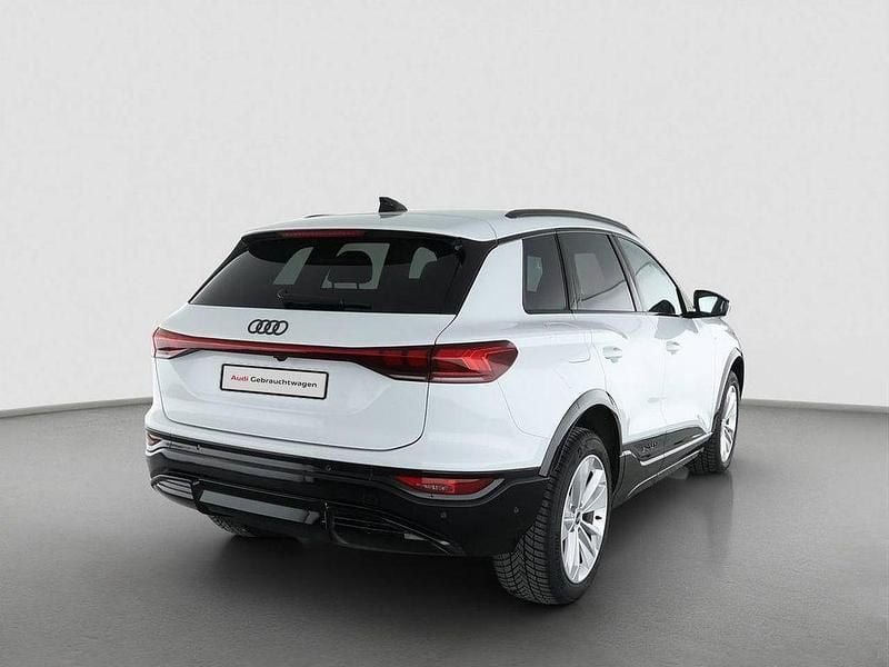 Gebraucht Audi Q6 e-tron S-Line 185 kW (252 PS) 2025 Gletscherweiß SUV