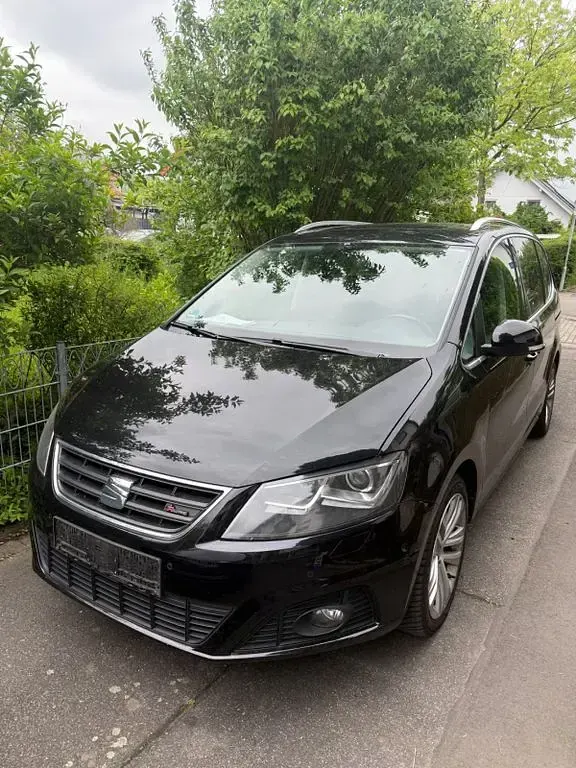 Używany Seat Alhambra 150 KM (110 kW) 2017 Czarny Minivan