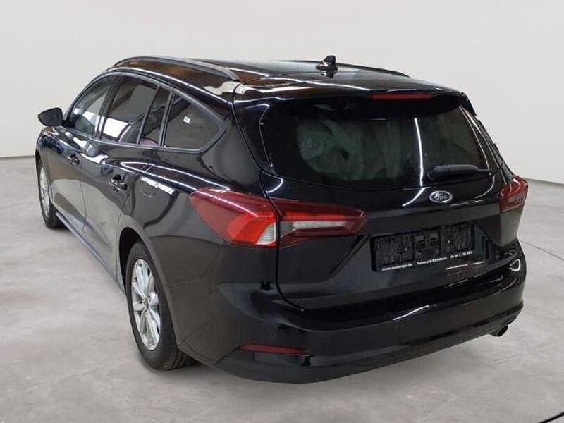 Gebraucht Ford Focus Cool & Connect 120 PS (88 kW) 2023 Agate black metallic Kombi