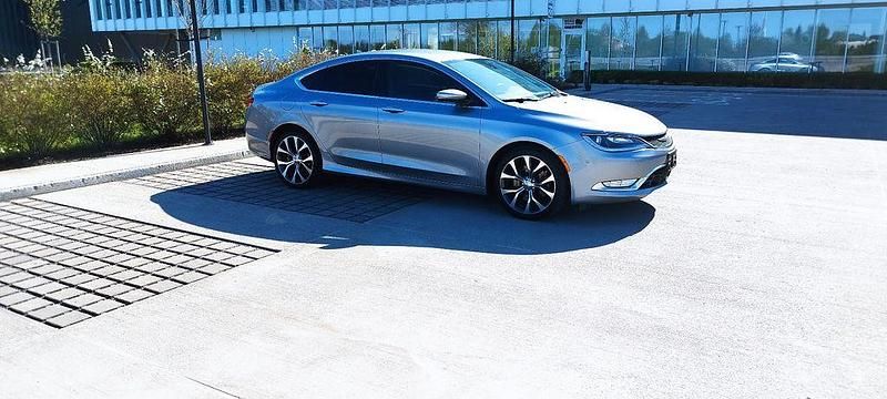 Silber Gebraucht 2015 Chrysler 200C Limousine | 10.500 € - Bild 1/4