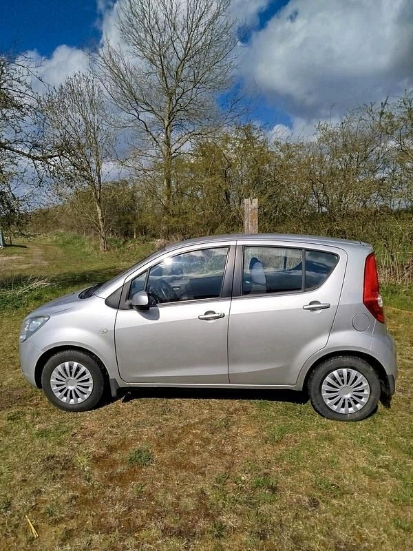 Second-hand Opel Agila 60 CP (44 kW) 2009 Argintiu Hatchback