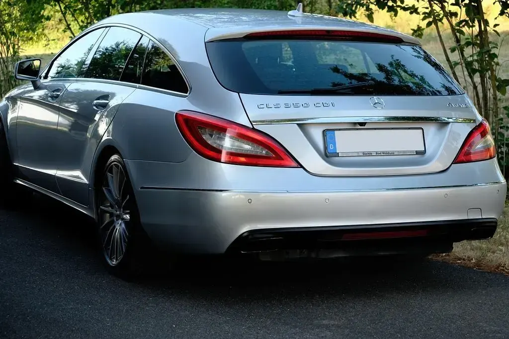 Gebraucht Mercedes CLS350 265 PS (194 kW) 2013 Silber Coupé