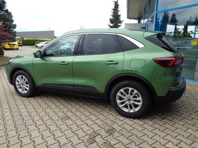 Neu Ford Kuga Titanium 150 PS (110 kW) 2026 Grün SUV