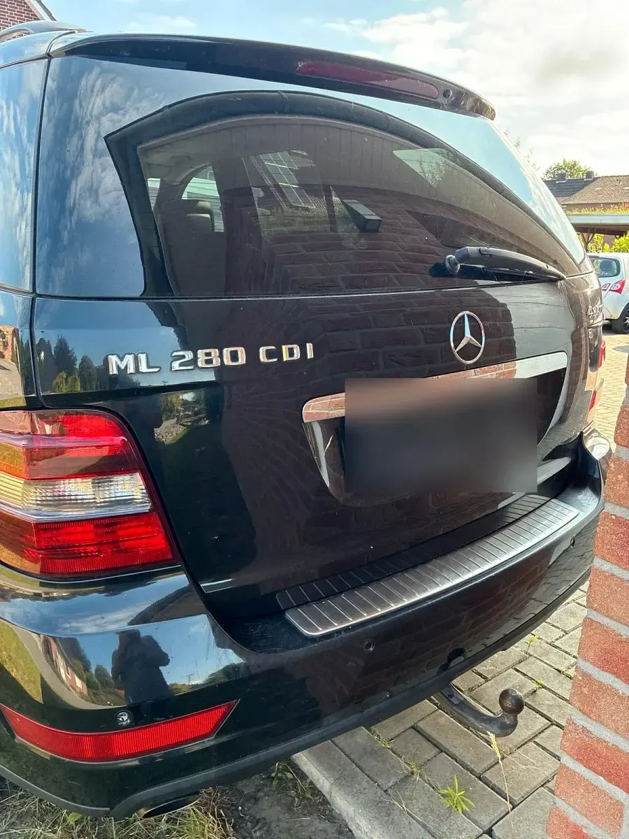 Gebraucht Mercedes ML280 190 PS (139 kW) 2008 Schwarz SUV