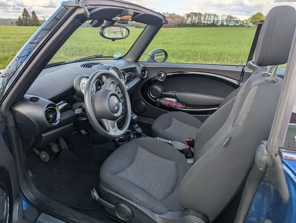 Gebraucht Mini One Cabriolet 98 PS (72 kW) 2014 Blau Cabrio