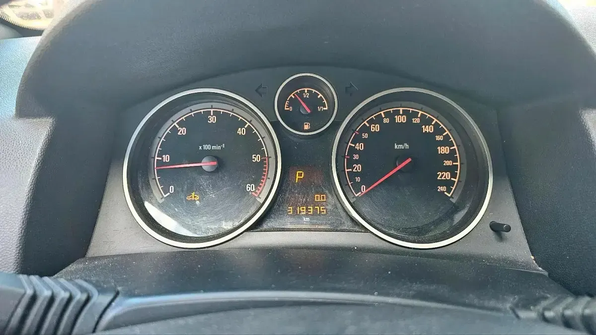 Gebraucht Opel Astra GTC 120 PS (88 kW) 2006 Schwarz Coupé