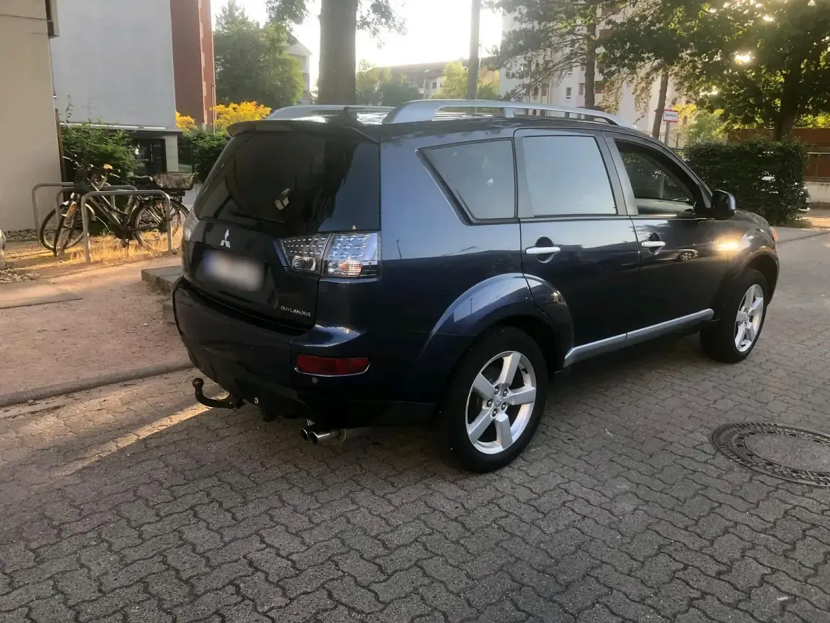 Gebraucht Mitsubishi Outlander 155 PS (114 kW) 2010 Grau SUV