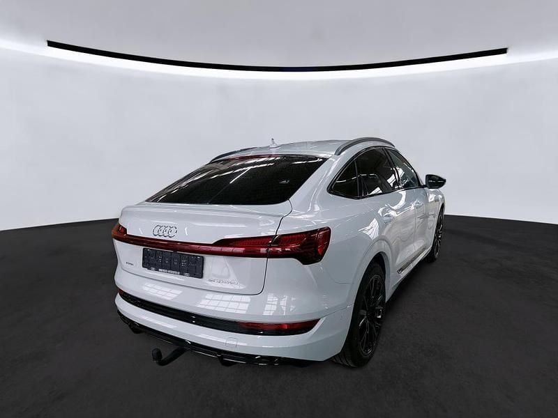 Second-hand Audi e-tron Sportback S-Line 300 kW (408 CP) 2022 Alb SUV