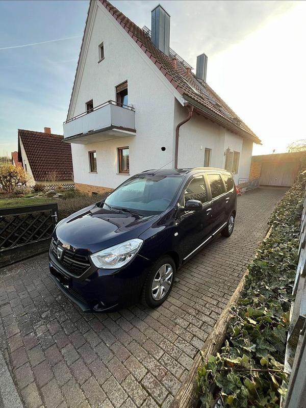 Gebraucht Dacia Lodgy Acces 102 PS (75 kW) 2017 Van / Kleinbus