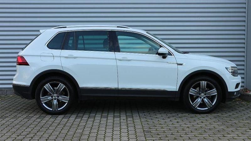 Gebraucht VW Tiguan Highline 150 PS (110 kW) 2019 Pure withe SUV