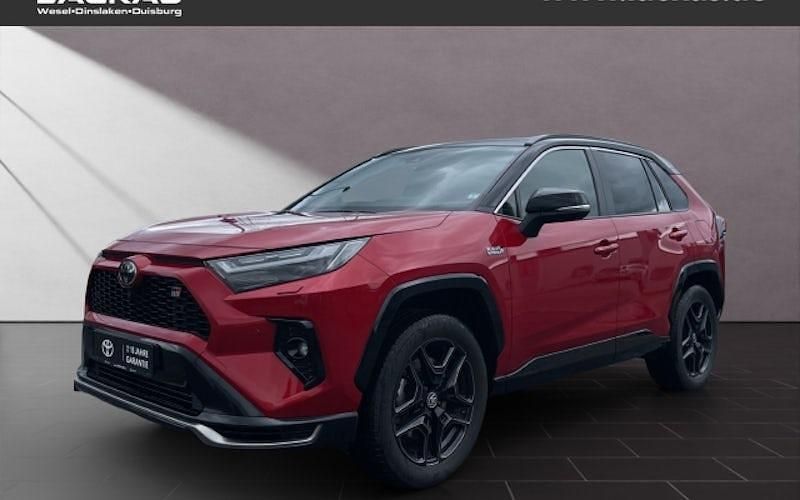 Rot Gebraucht 2024 Toyota RAV4 Hybrid SUV | 51.490 € (Teuer) - Bild 1/4