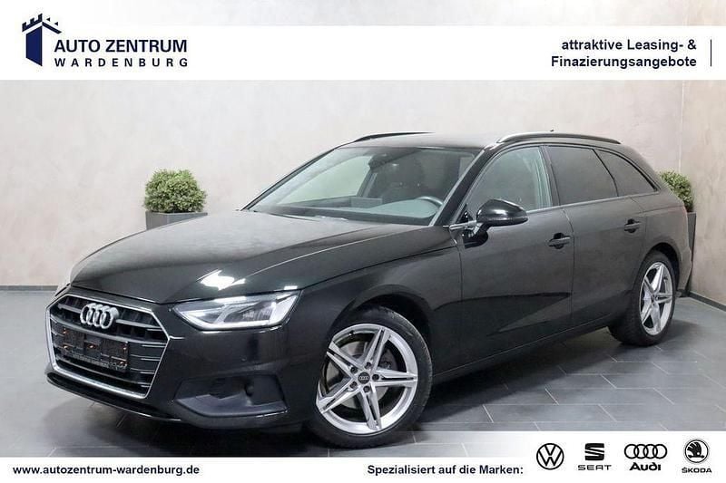 Mythosschwarz metallic Gebraucht 2022 Audi A4 Comfort Kombi | 21.450 € (Guter Preis) - Bild 1/4