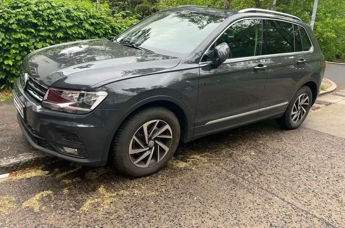 Second-hand VW Tiguan 150 CP (110 kW) 2018 Gri SUV