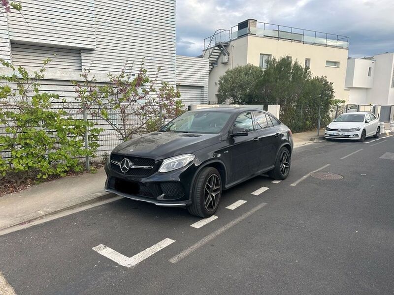 Schwarz Gebraucht 2019 Mercedes GLE43 AMG AMG Coupé | 43.400 € (Fairer Preis) - Bild 1/4