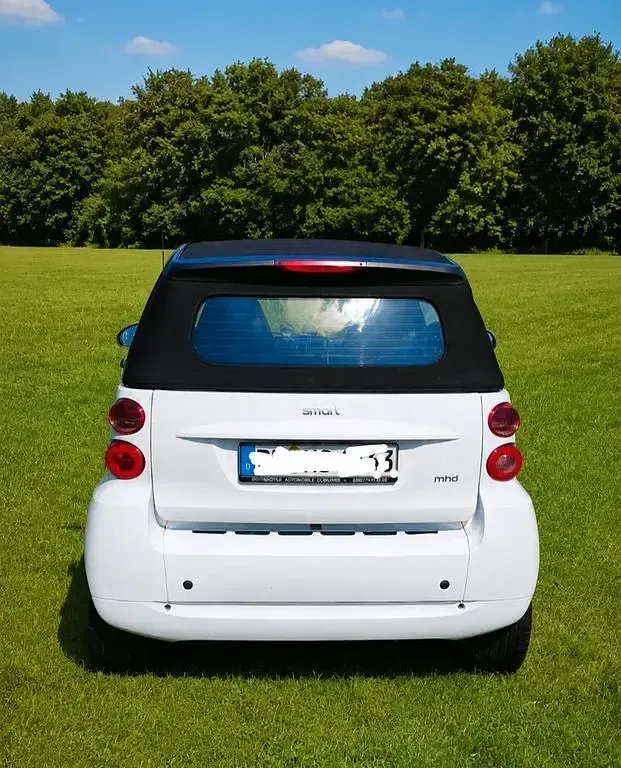 Gebraucht Smart ForTwo Cabrio 71 PS (52 kW) 2011 Weiß Cabrio