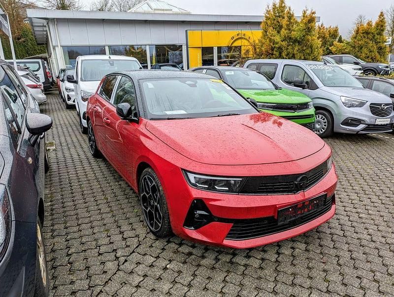 Rot Gebraucht 2023 Opel Astra Limousine | 19.909 € (Guter Preis) - Bild 1/1