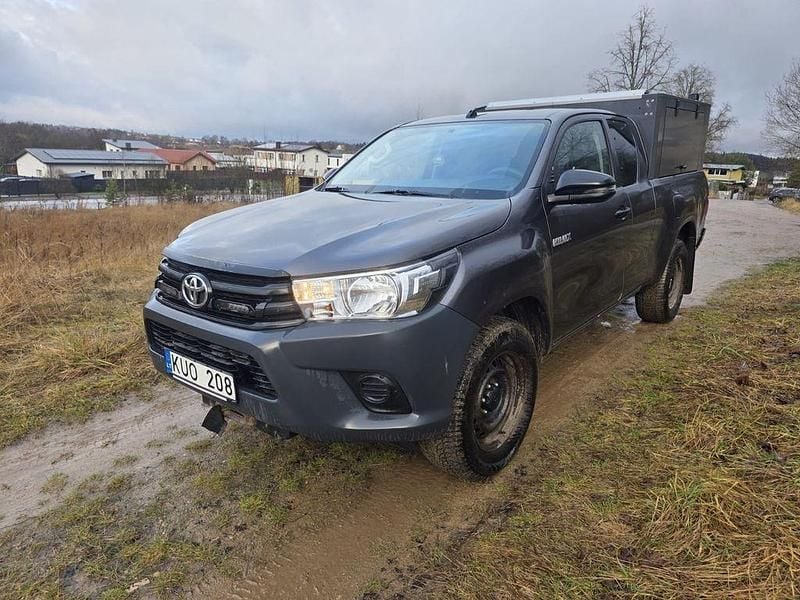 Grau Gebraucht 2019 Toyota HiLux Abholung | 13.990 € - Bild 1/4