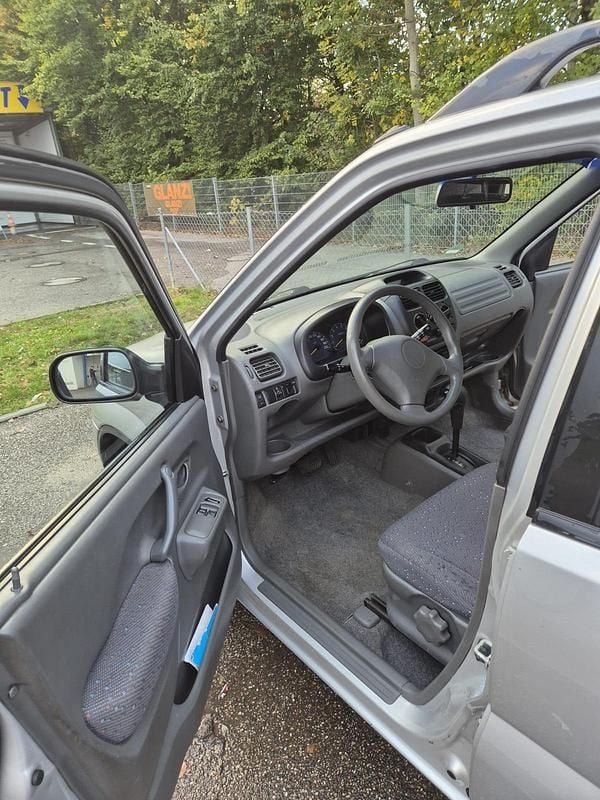 Gebraucht Suzuki Ignis 83 PS (61 kW) 2002 Grau Kleinwagen