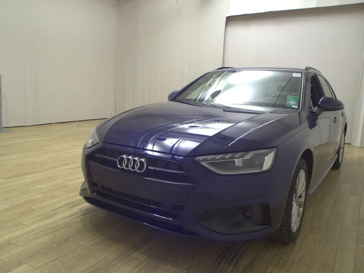Second-hand Audi A4 Advanced 204 CP (150 kW) 2021 Albastru Break