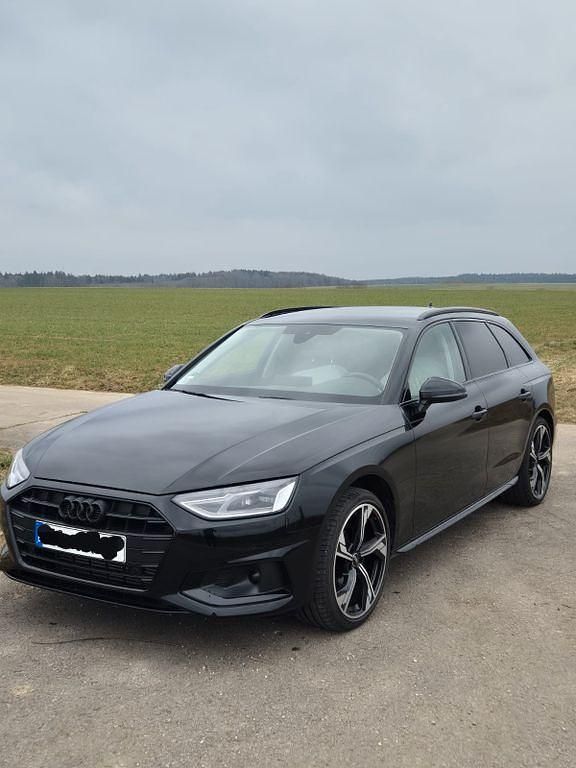 Schwarz Gebraucht 2023 Audi A4 Sport Kombi | 27.499 € (Guter Preis) - Bild 1/4