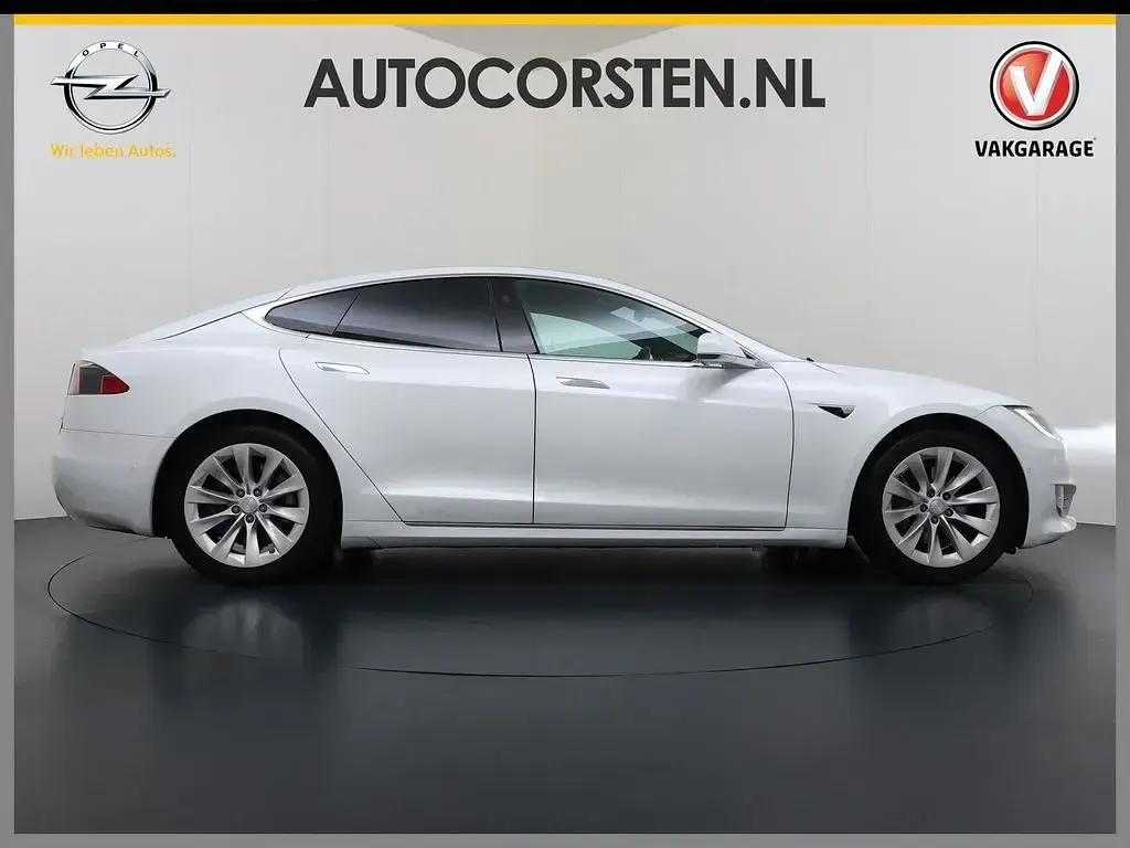 Gebraucht Tesla Model S 235 kW (320 PS) 2018 Weiß Kleinwagen