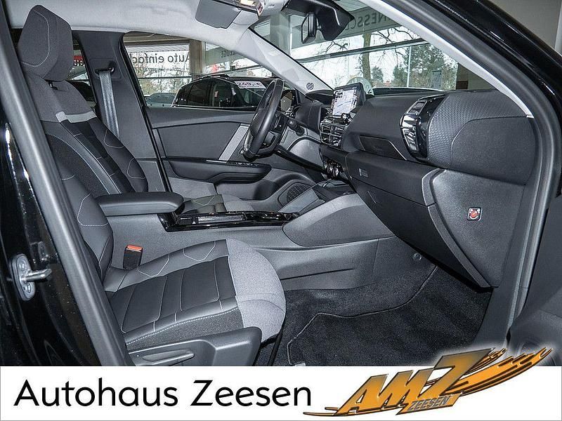 Gebraucht Citroën C4 131 PS (96 kW) 2023 Schwarz SUV