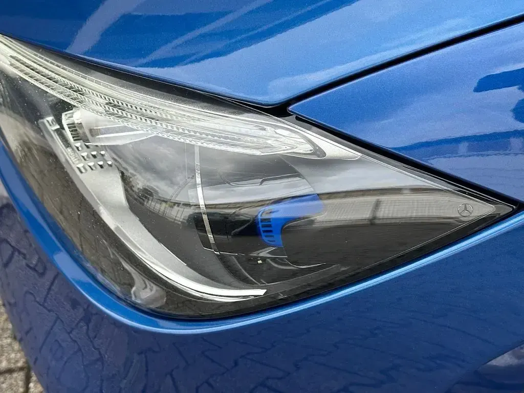 Gebraucht Mercedes 300 AMG 265 PS (194 kW) 2023 Blau Limousine