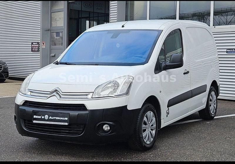 Weiß Gebraucht 2013 Citroën Berlingo Attraction Van / Kleinbus | 4.700 € (Guter Preis) - Bild 1/4