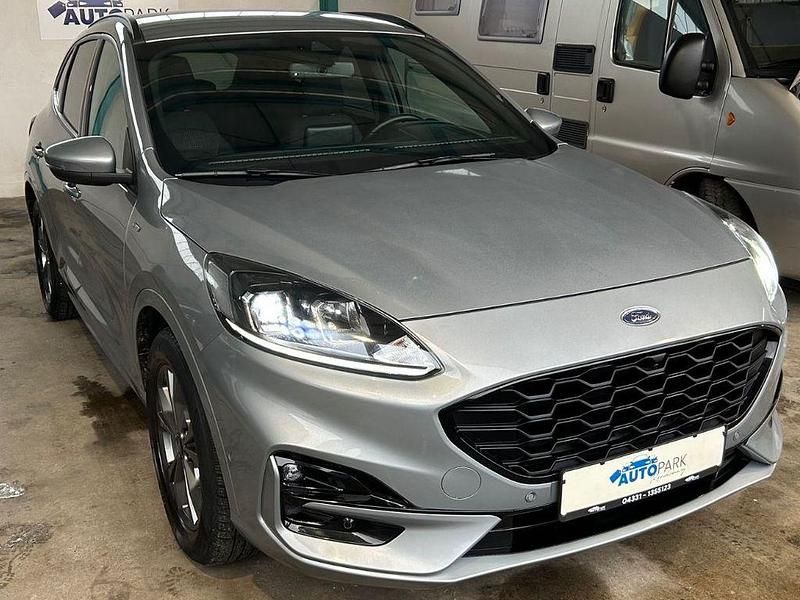 Gebraucht Ford Kuga ST-Line 150 PS (110 kW) 2021 Silber SUV
