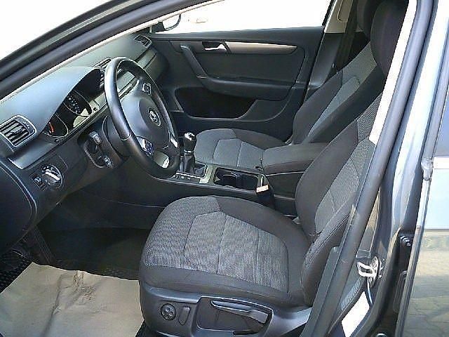 Gebraucht VW Passat 160 PS (117 kW) 2015 Grau Kombi