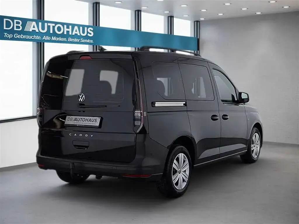 Gebraucht VW Caddy 102 PS (75 kW) 2023 Schwarz Van / Kleinbus