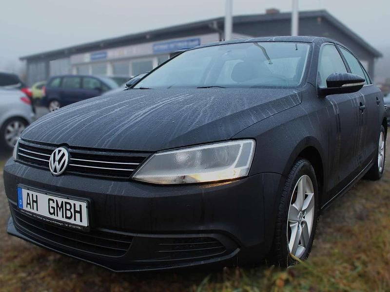 Gebraucht VW Jetta Comfortline 105 PS (77 kW) 2011 Deep black perleffekt Limousine