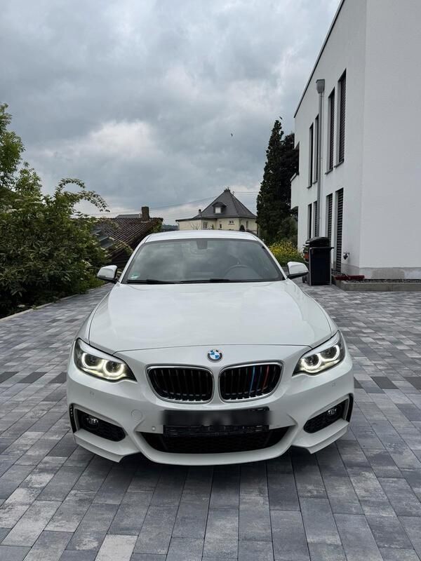 Weiß Gebraucht 2018 BMW 218 M Sport Coupé | 20.490 € (Fairer Preis) - Bild 1/4